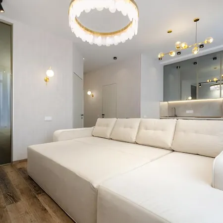 Petrovdom ж38 In Luxury At 68 Zhylyanska Street,38 Perlyna 公寓