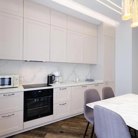 Petrovdom ж38 In Luxury At 68 Zhylyanska Street,38 Perlyna * 基輔